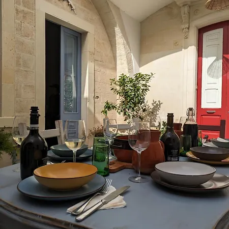 Con Piscina A 2 Passi Da Lecce Pt Holiday home